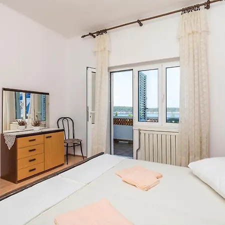 Pet Friendly In With Kitchen Apartment *
