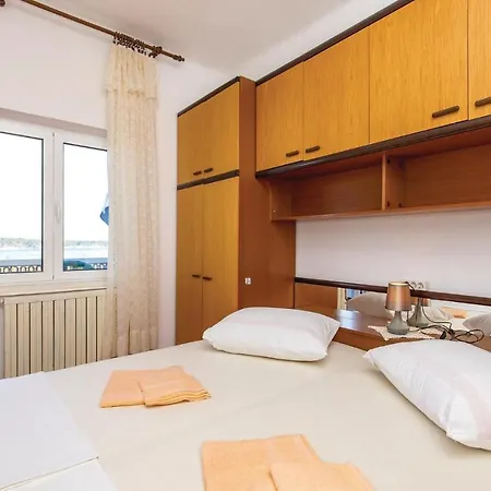 Pet Friendly In With Kitchen Apartment *